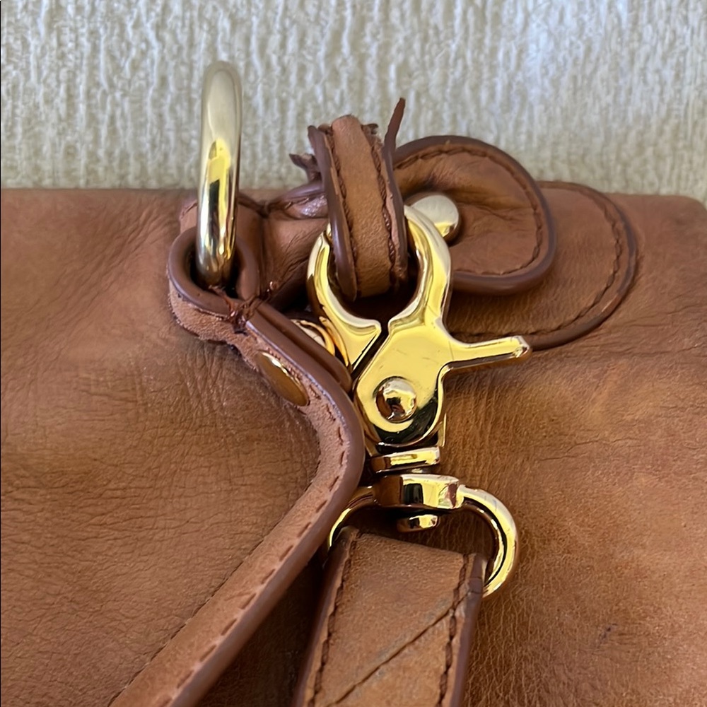 Badgley Mischka Brown and Gold Leather Shoulder Bag with Turnlock Closure Vtg - Picture 15 of 16